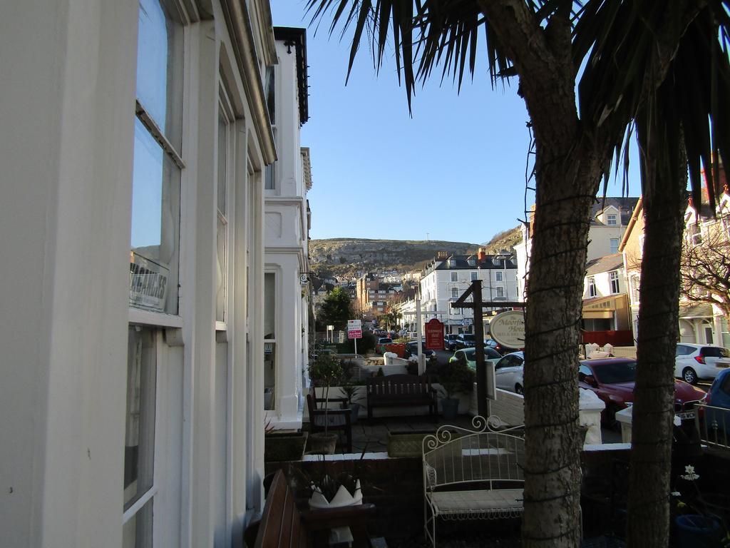Harringtons At 14 Hotel Llandudno Kültér fotó